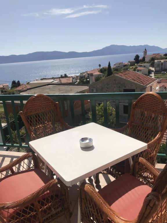 Apartmani Zderic Gradac  Exteriér fotografie