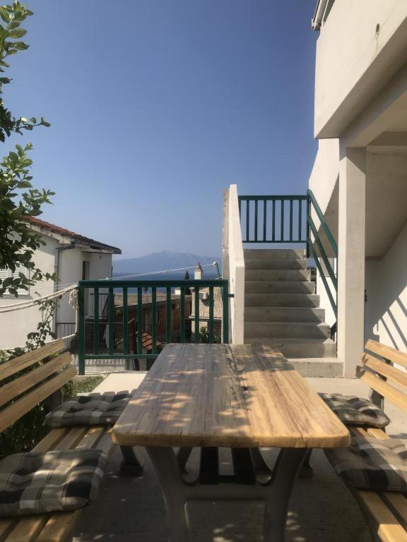 Apartmani Zderic Gradac  Exteriér fotografie