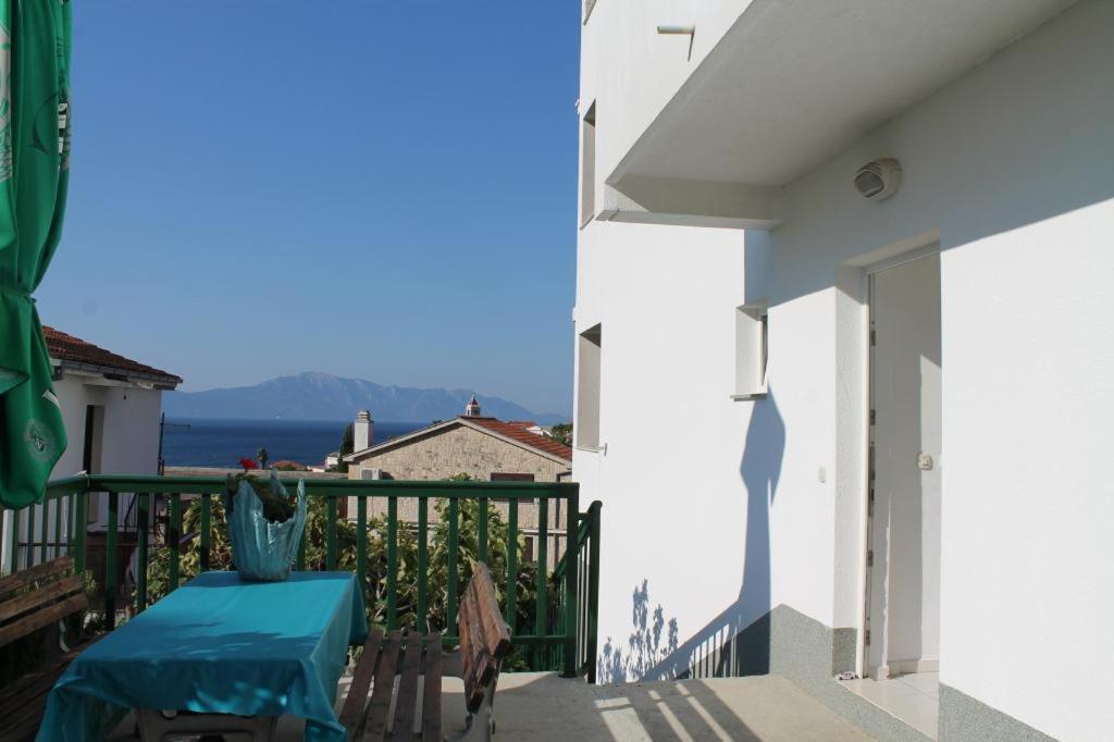 Apartmani Zderic Gradac  Exteriér fotografie